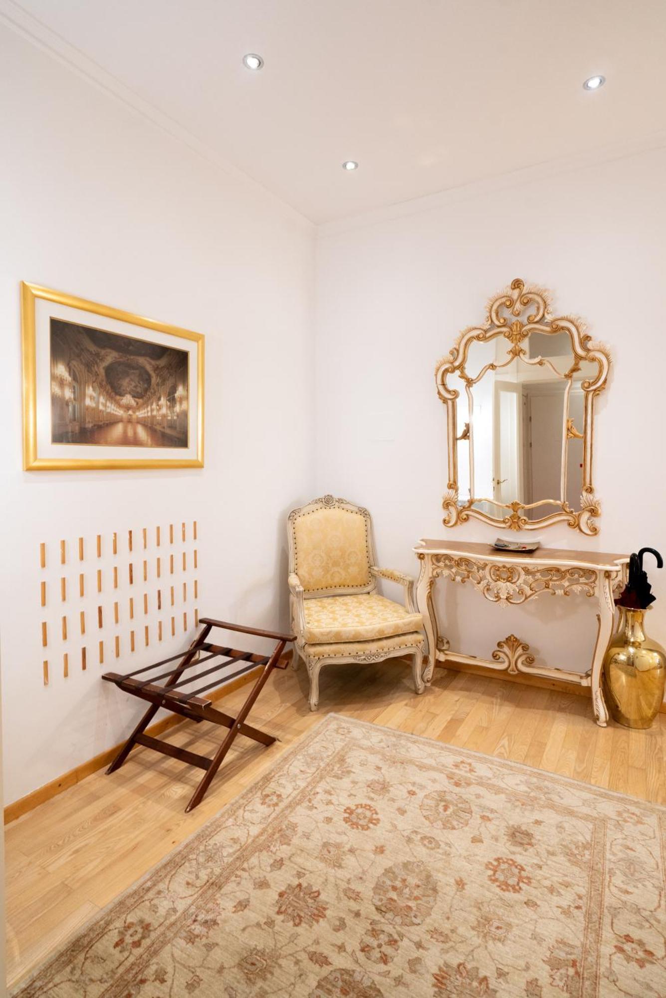 Empress Sisi Royal Apartment Виена Екстериор снимка